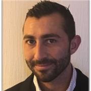 Profesor con experiencia y formación amplia que trabaja para la Comunidad de Madrid ( Funcionario público) con Master en Enseñanza de Español para Extranjeros/Español como segunda Lengua; y Acreditado como Examinador de Español para los niveles A1/A2 B1/B